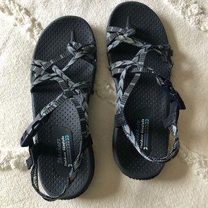 Sketchers outdoor lifestyle sandals